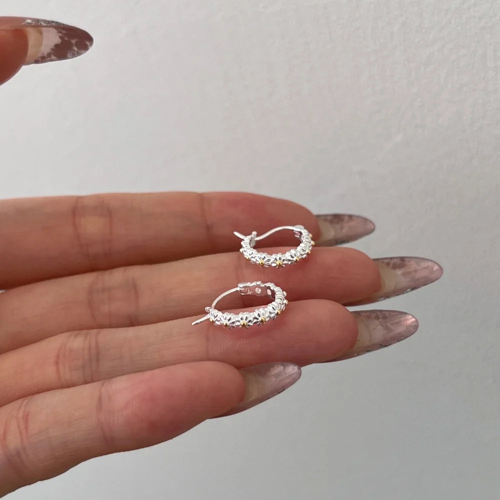 Cute Style Women Hypoallergenic Sterling Silver Rhodium 18K Gold Plated Eternity Jewelry Flower Daisy Clip on Earrings