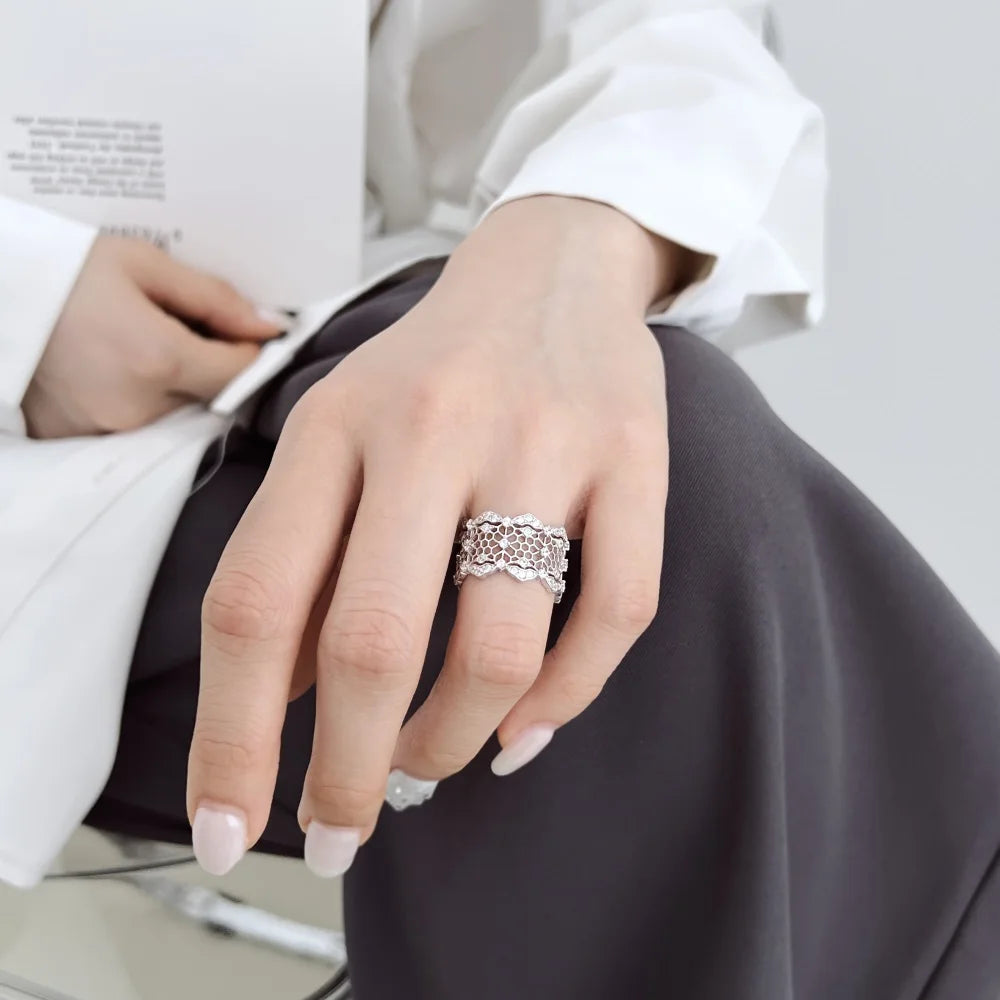 Unique Personalized Design Rhodium Plated 925 Silver Chunky 5A Zirconia Hollow Out Eternity Band Fashion Fine Women Rings
