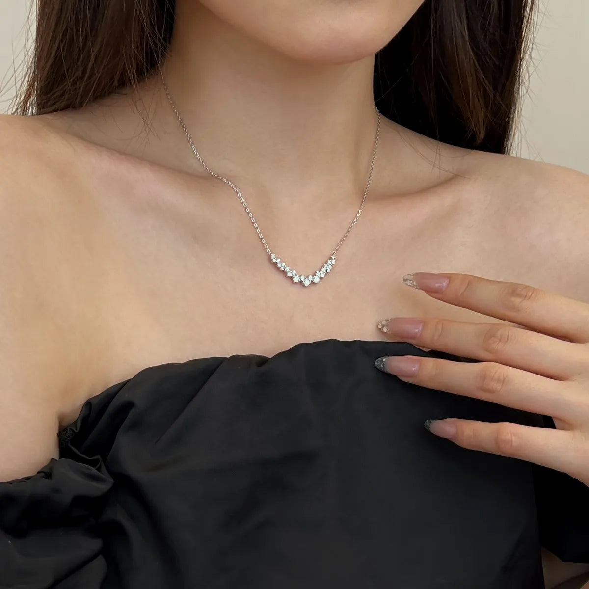 Minimalist Jewelry S925 Sterling Silver 18K Gold Plated Necklace Curved Cz Cubic Zircon Cluster Heart Necklaces for Girls Women