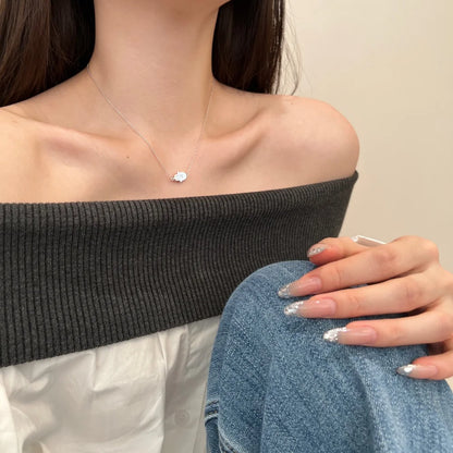 Unique Jewelry OEM ODM Factory 925 Sterling Silver 5A Cubic Zirconia Special Hand Pendant Necklace Jewelry for Women