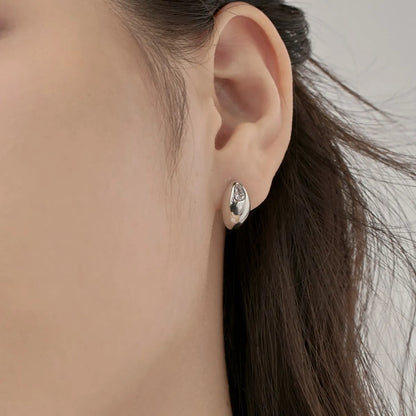 Unique Chunky S925 Water Drop Shape 18K Gold Plated Huggie Earring Wholesale Embedded Cz Stone Stud Earrings for Women