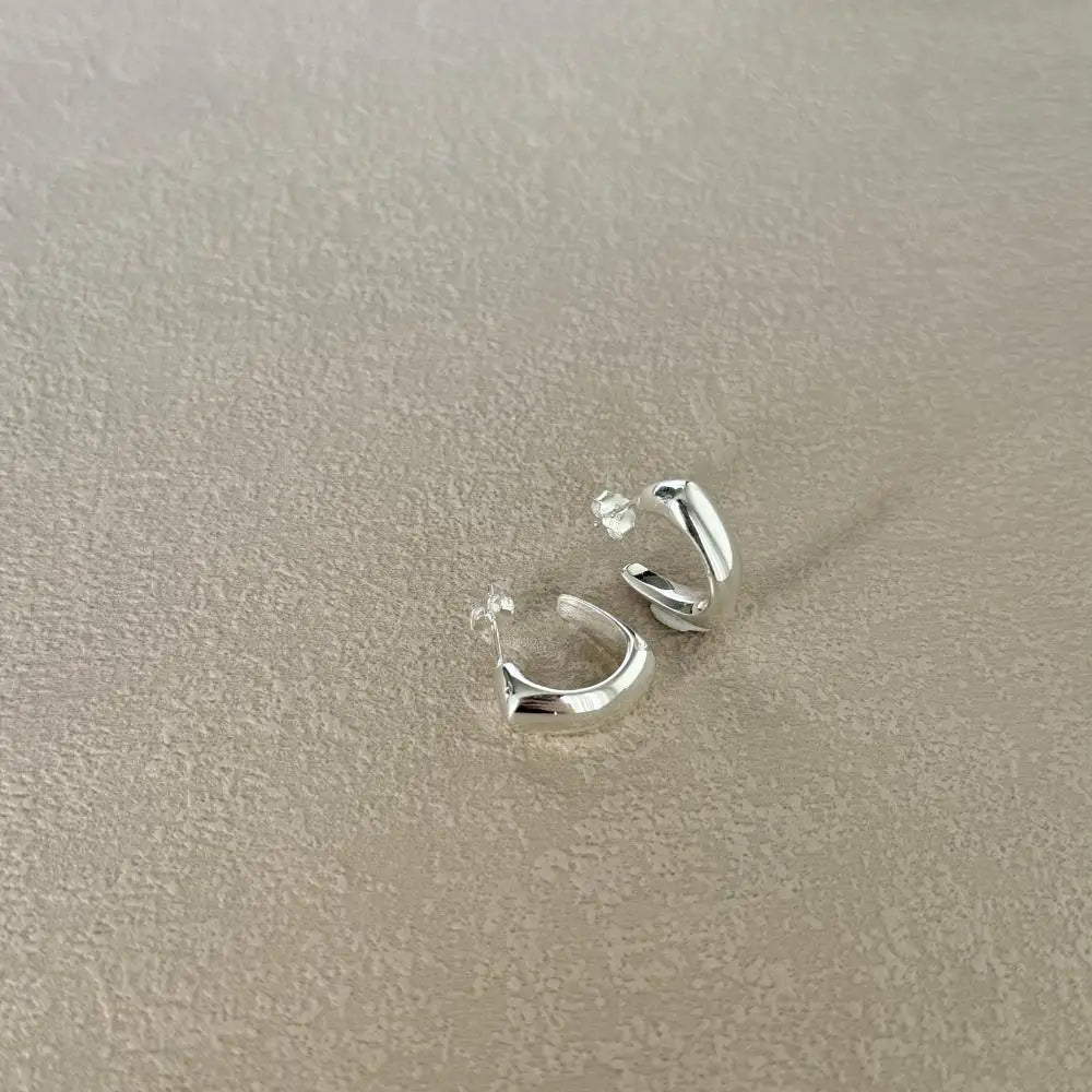 KAKODIY Custom Daily Fashion Open Earrings Jewelry Girls Boutique Stud Earrings - product image 3