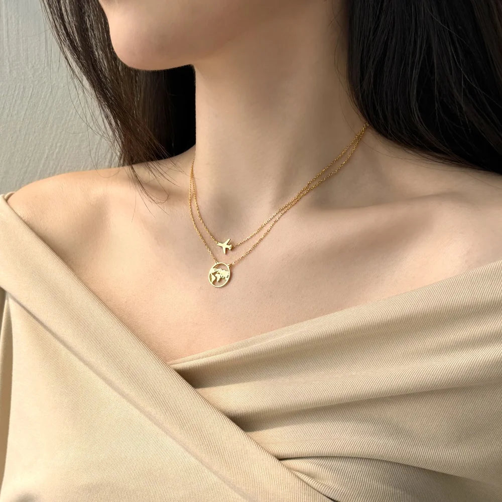 High Quality Silver Hollow World Map Pendant Necklace Earth Jewelry 18K Gold Plated Waterproof Chain Airplane Necklaces