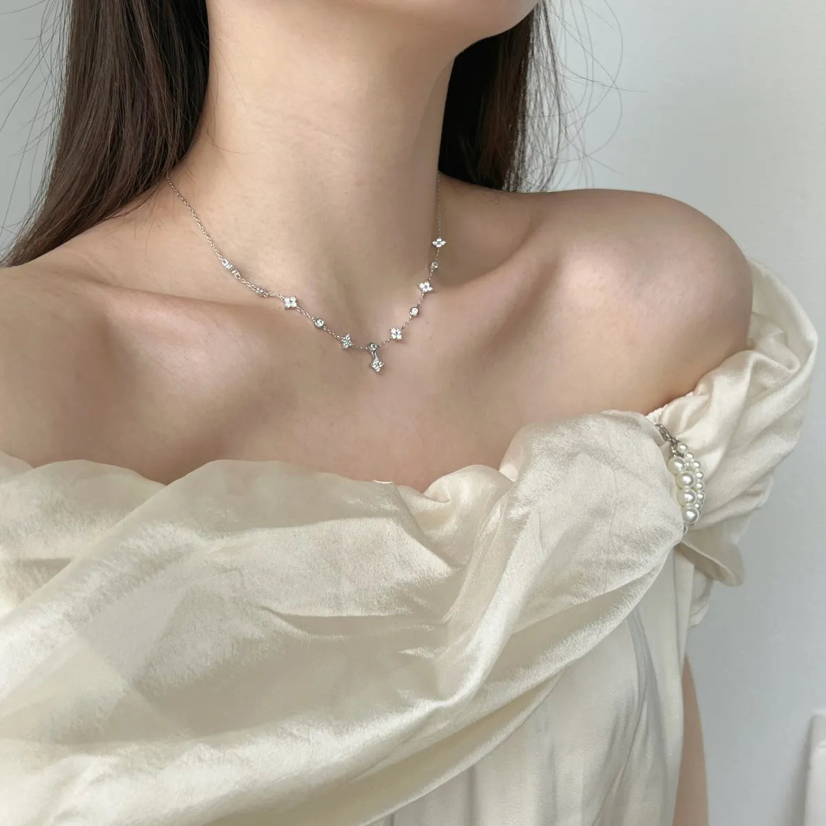 925 Sterling Silver Clover 5A CZ Necklace product image 3