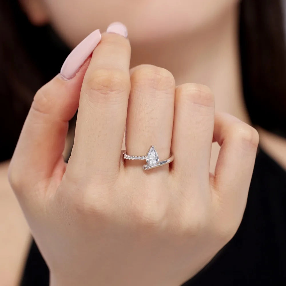 Fashionable Fine Jewelry Women Eternity Band S925 Silver Geometric Twisted 5A Zirconia Waterdrop Shape Stone Jewelry Rings