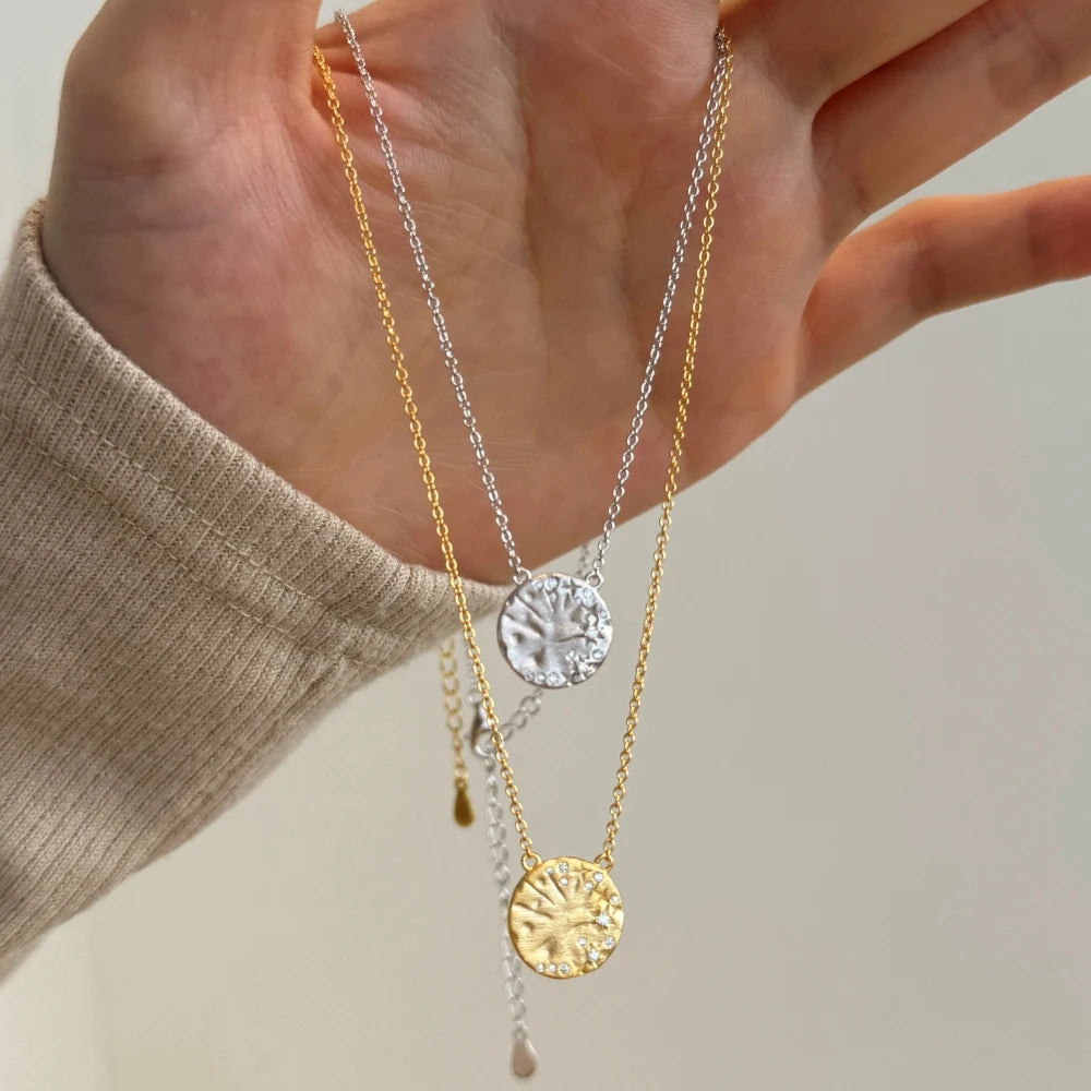 Captivating Design Jewelry 925 Sterling Silver AAAAA Grade Zirconia Frosted Surface Circle Disc Pendant Necklace