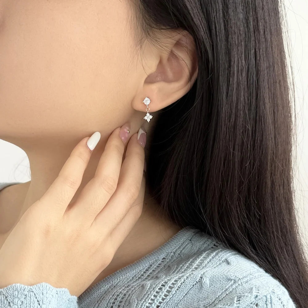 KAKODIY Glamour Charm Womens Rhodium 18K Gold Plated 925 Sterling Silver 5A Zirconium Oxide Four Leaf Clover Stud Earrings - product image 3