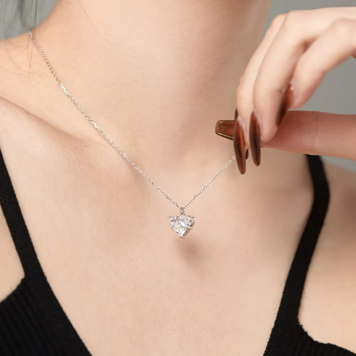 925 Silver Heart CZ Pendant Necklace DY190684 product image 4