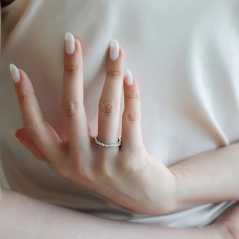 Classic Proposal Eternal Series Simple Design Jewelry 925 Silver 5A Platinum Zircon Round Couple Wedding Ring