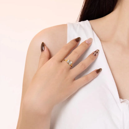 925 Sterling Silver Emerald CZ Statement Ring product image 5