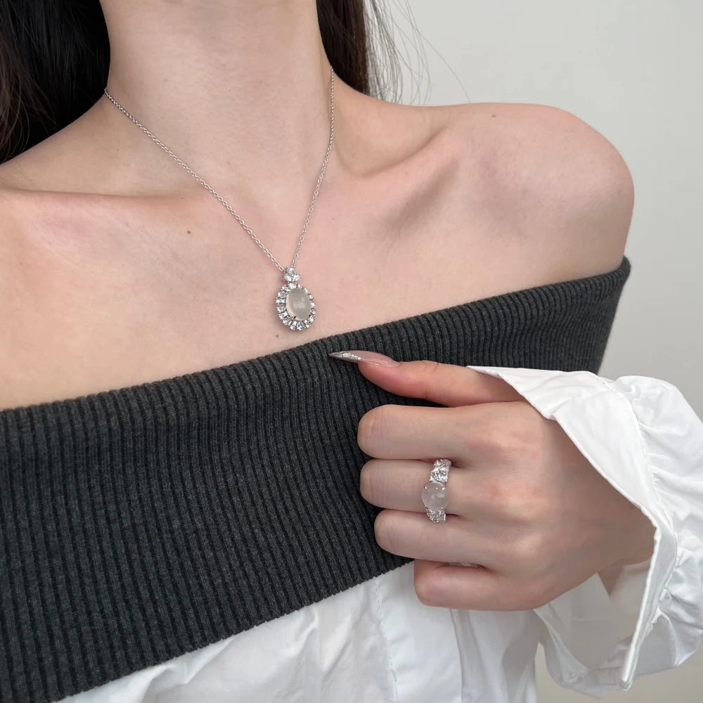 Top High Fine Jewelry Supplier 925 Sterling Silver 5A Cubic Zirconia White Chalcedony Pendant Necklace for Women Dress up
