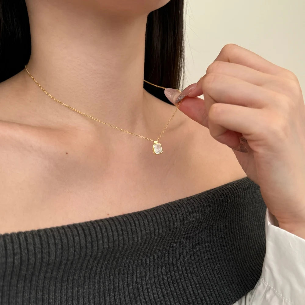 Luxury Fine Jewelry S925 Silver Solitaire Rectangle 8A Crushed Iced Out Cut Cubic Zirconia Pendant Necklace for Women